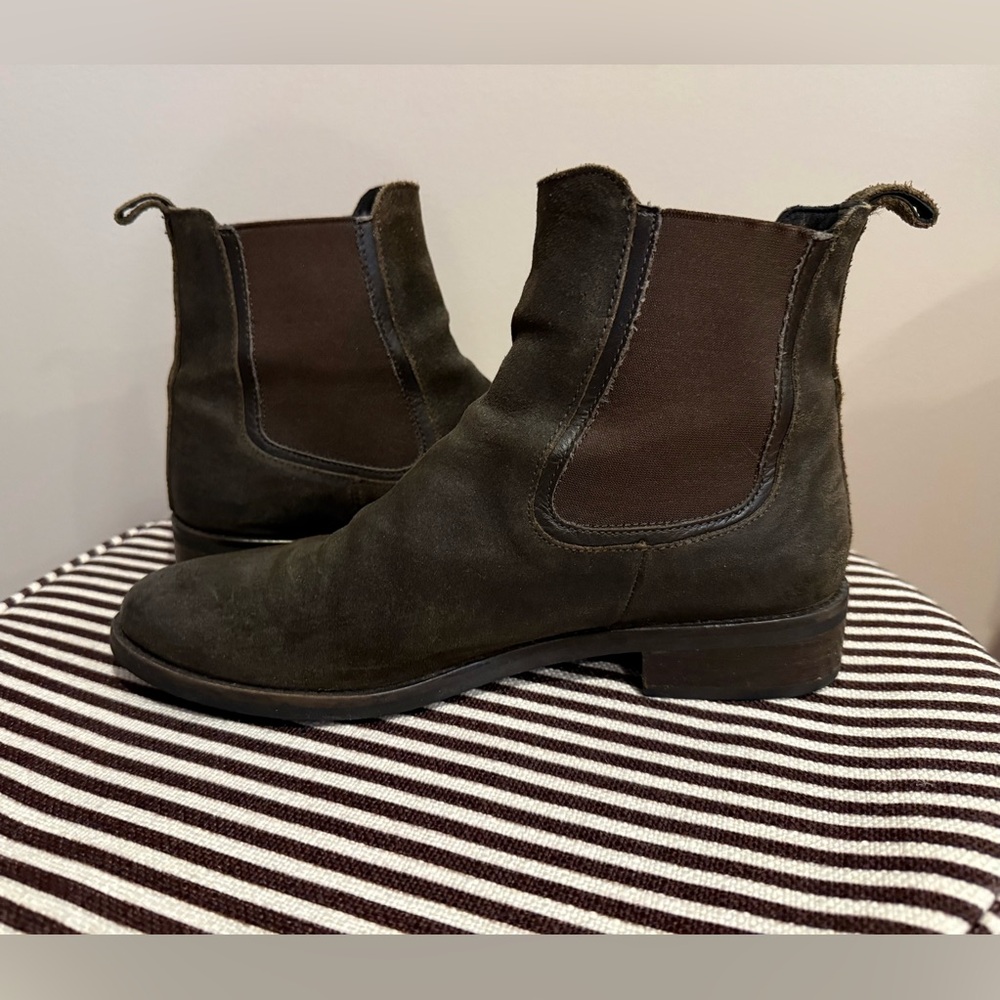 THURSDAY Women’s Chelsea Boots, Dark Olive Suede, Size 9